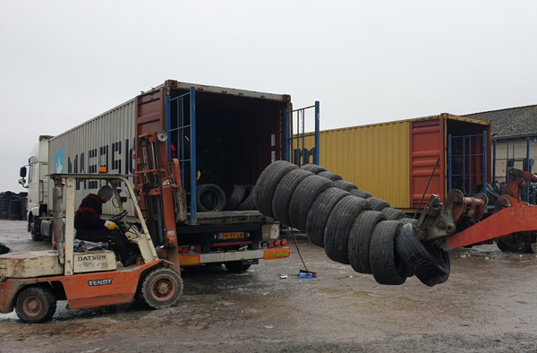 Tyre Transportation